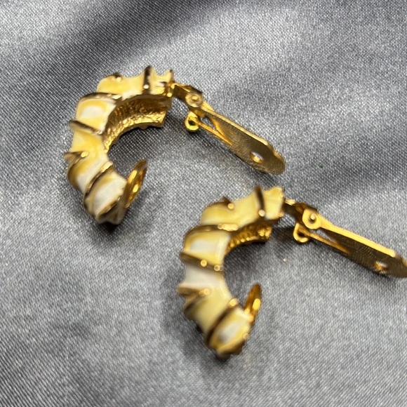 Kenneth Jay Lane Gold and Cream Swirl Earrings - Picture 3 of 3